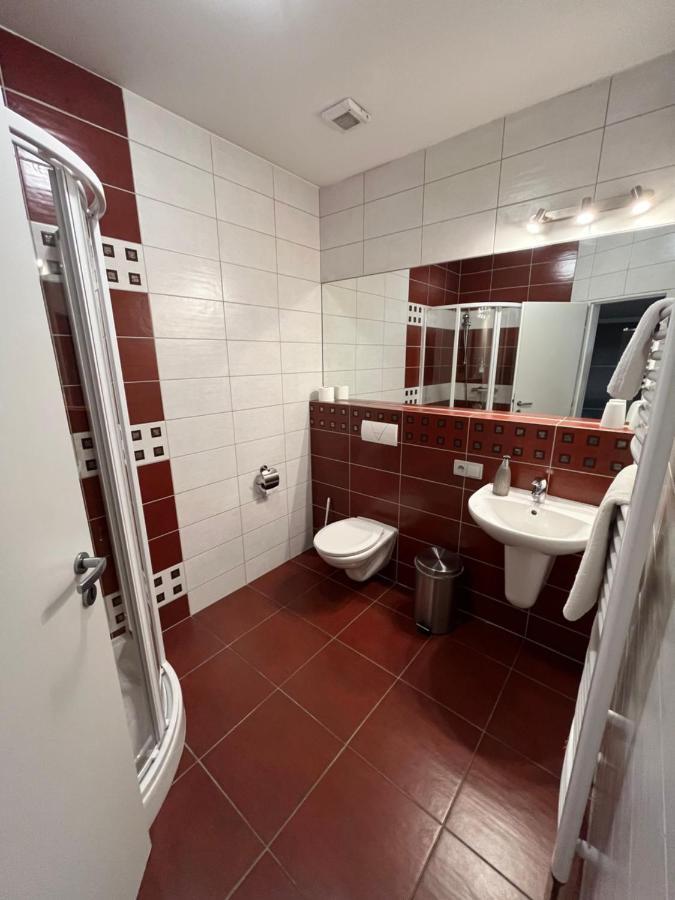 Hotel Algar Opava Buitenkant foto