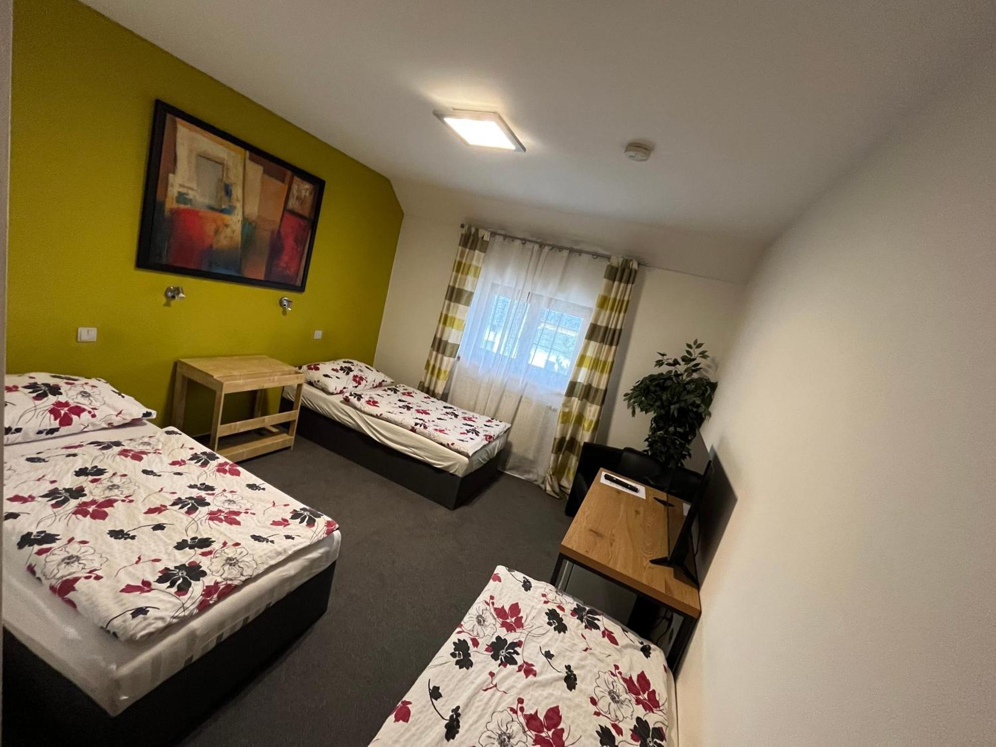 Hotel Algar Opava Buitenkant foto