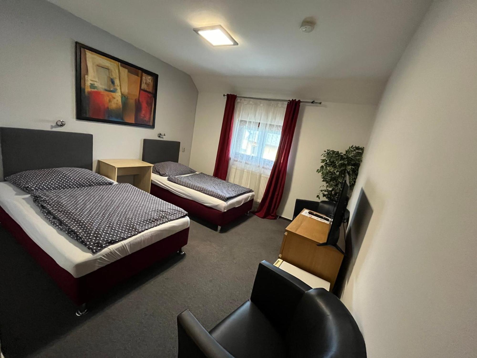 Hotel Algar Opava Buitenkant foto