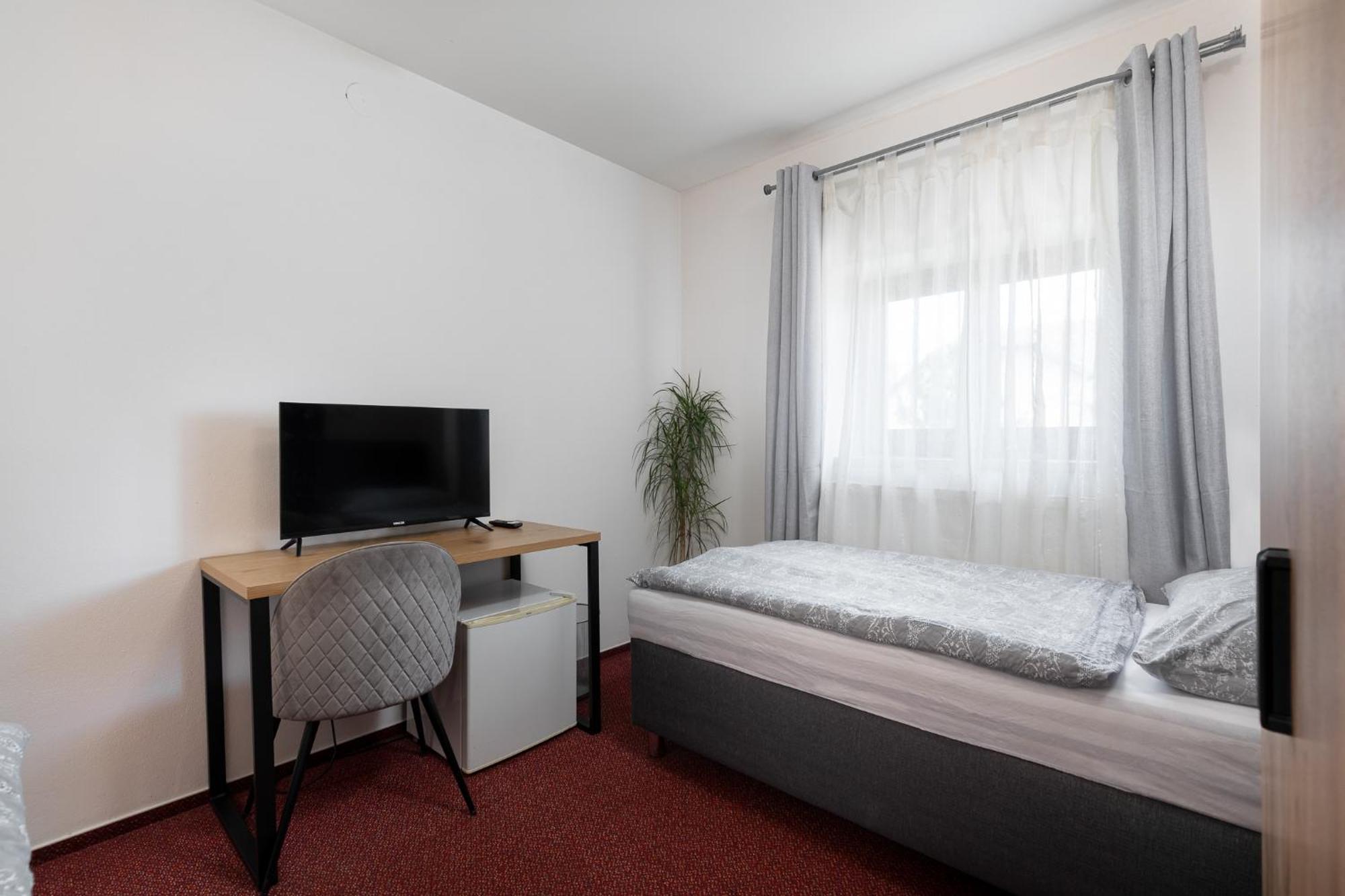 Hotel Algar Opava Buitenkant foto
