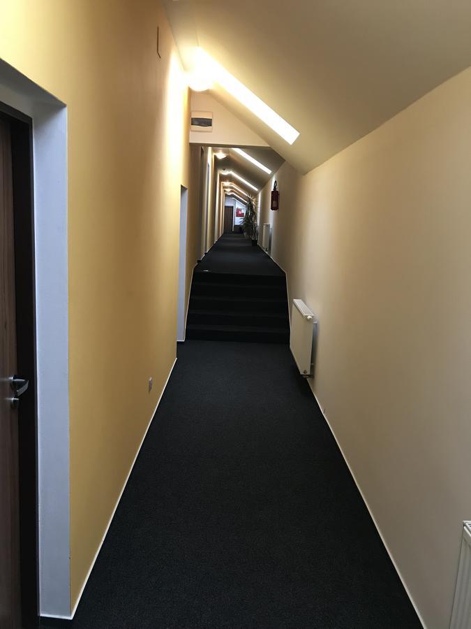 Hotel Algar Opava Buitenkant foto
